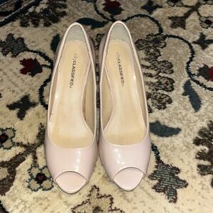 City classified heels, Women’s size 9, very light pink almost looks like Beige.